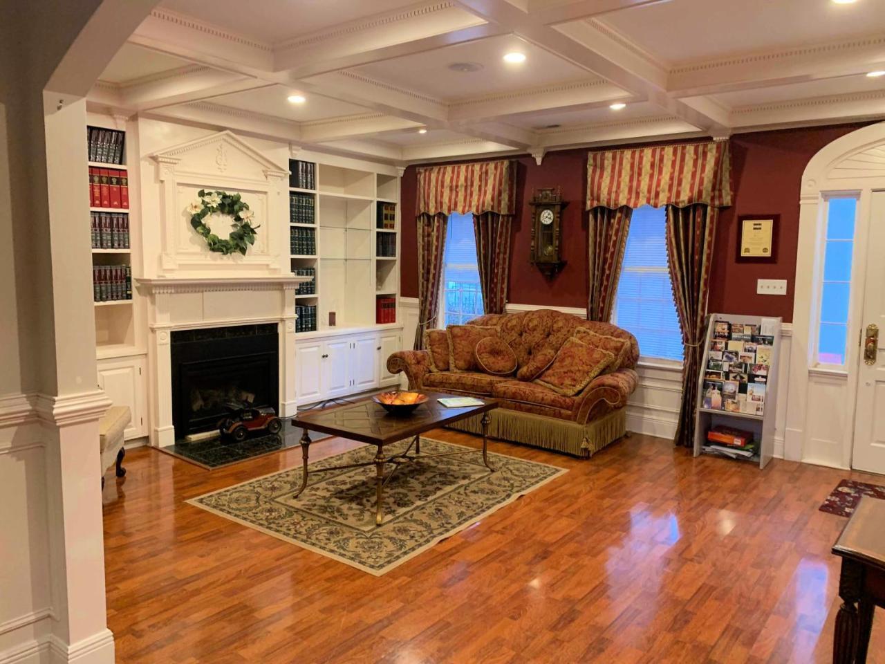 Bed and Breakfast The Lake Manor Morgantown Екстер'єр фото